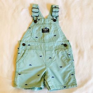 OshKosh b’Gosh Short Vestbak Overalls Size 9 Month